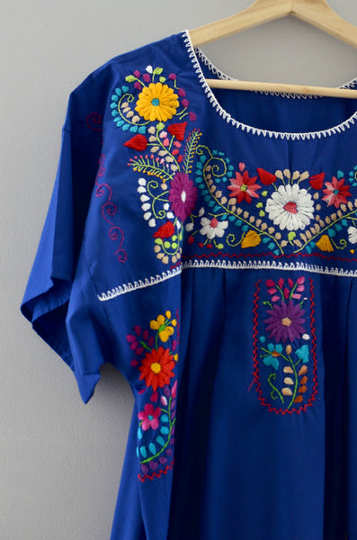 Vintage Embroidered Dresss