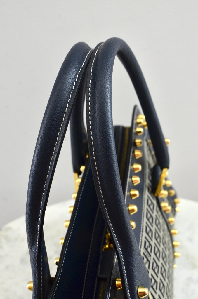 Fendi Karligraphy Studded Black Leather Small Crossbody Bag – Queen Bee of  Beverly Hills