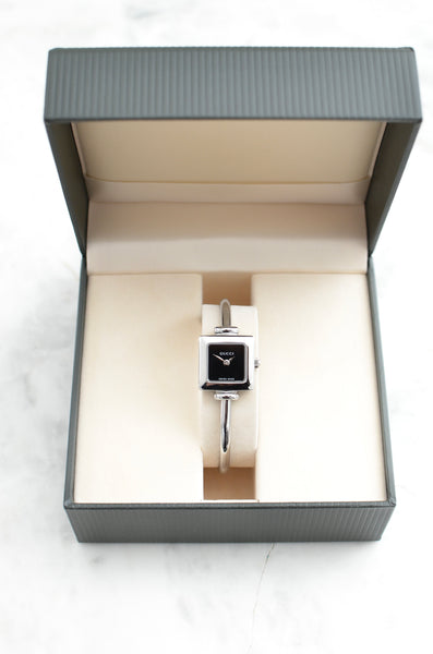 Gucci Bangle Watch 1900L