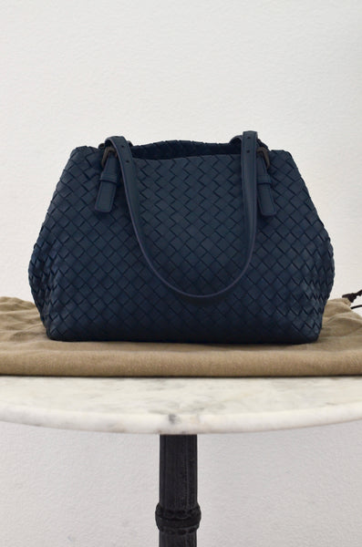 Bottega Veneta Cesta Tote Intrecciato Leather Bag Small