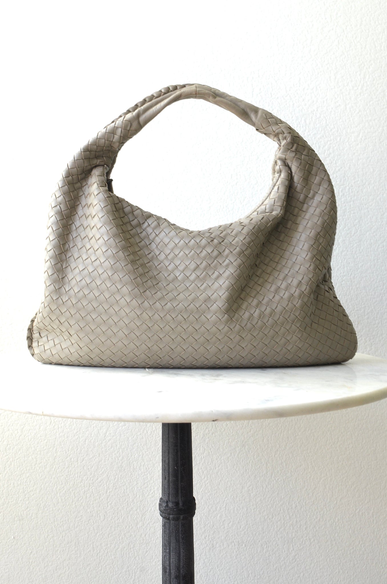 Bottega Veneta Intrecciato Hobo Bag  Rent Bottega Veneta Handbags for  $55/month